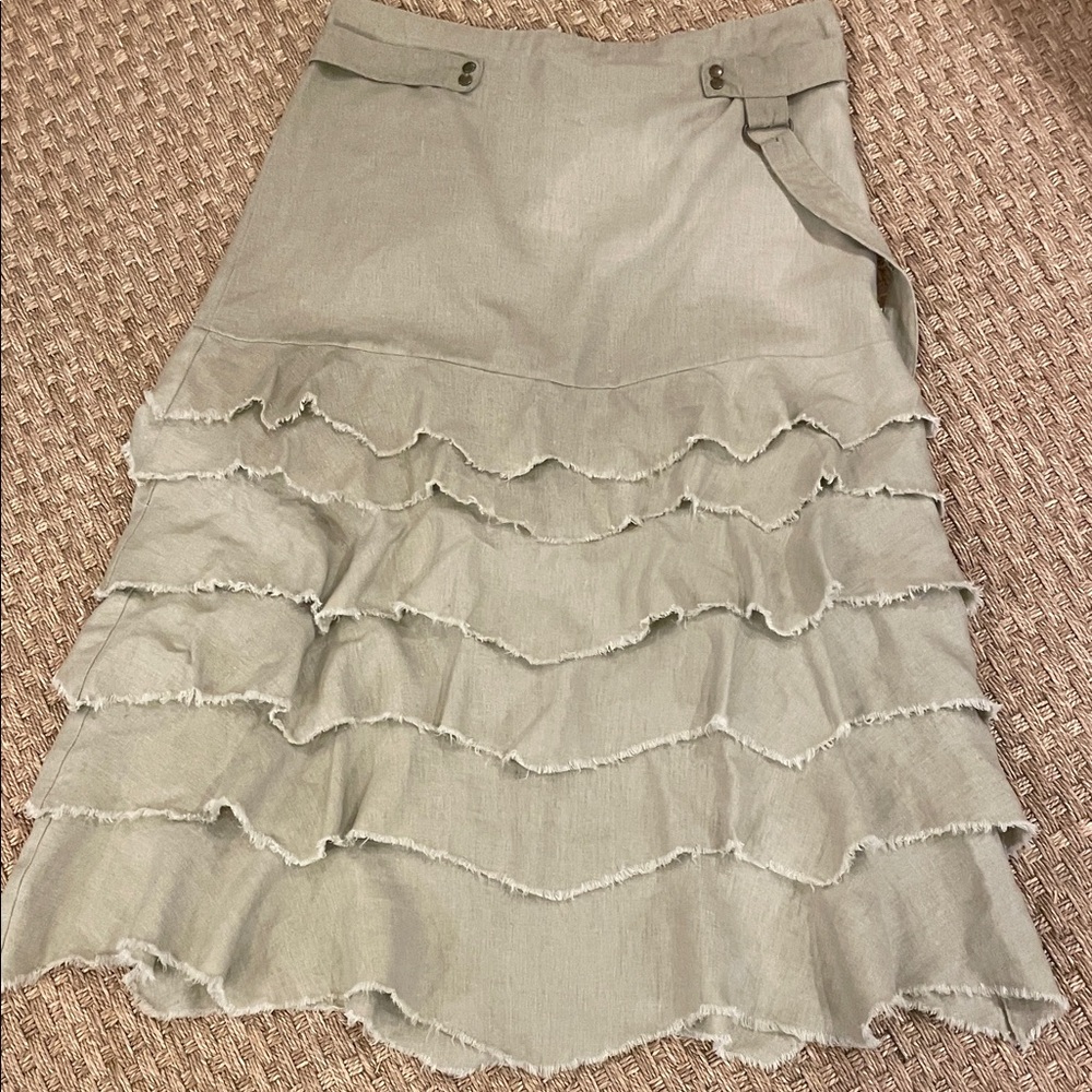 Chic Ruffle A-Line Skirt in Light tan/green. 14